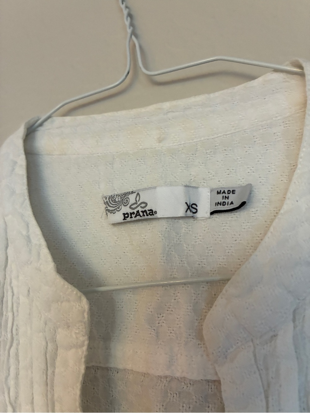 Prana Ellie Top White Short-Sleeve Pintuck Button Front Top Mandarin Collar Y2K - Picture 3 of 9